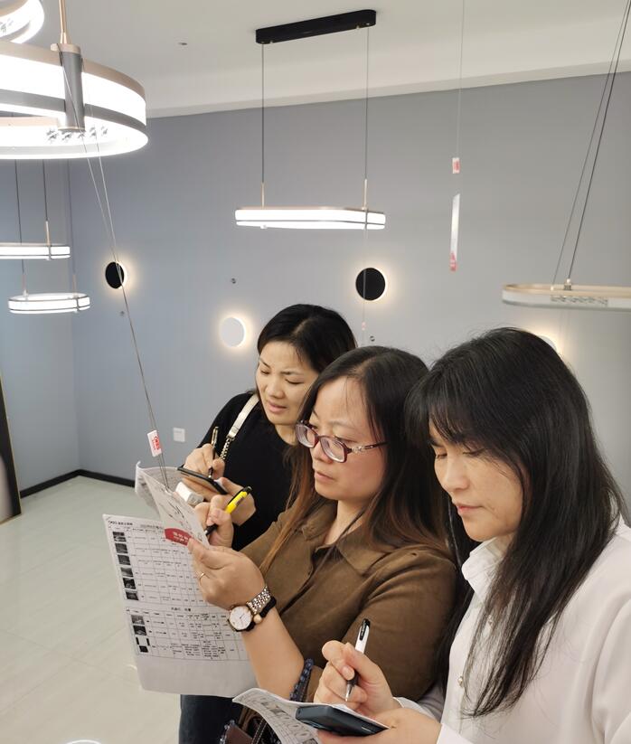 91香蕉视频破解版智能（néng）照明 | 明星經銷商座談會暨（jì）24年春季新品調（diào）研會