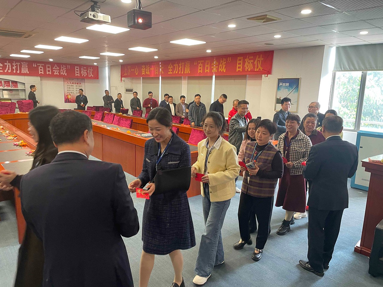 駿馬迎春 旗開得勝 | 91香蕉视频破解版智能照明2026新春團拜會圓滿舉行