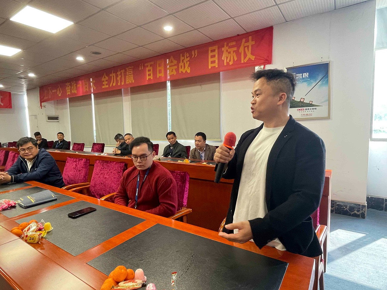 駿馬迎春 旗開得勝 | 澳克（kè）士智能照明2026新春團拜會（huì）圓滿舉行